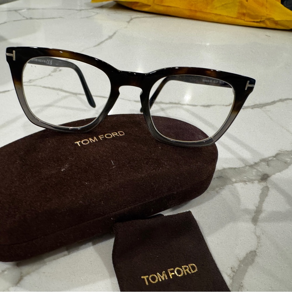 Tom ford  tf5736b Italy 5736  Glasses  Havana Tortoise Gray Square Men Womens